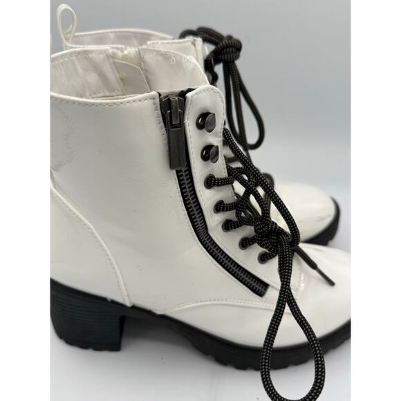 Forever 21 White Chunky Lace Up Boots - Picture 7 of 9
